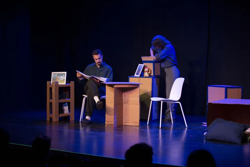 Coloving, pieza de Paul Alcaide y Alberto Fonseca
