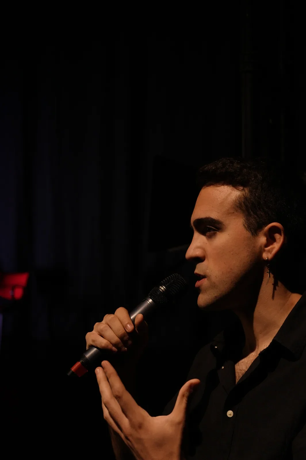 Nuestra necesidad de consuelo es insaciable, en el Teatro Quique San Francisco